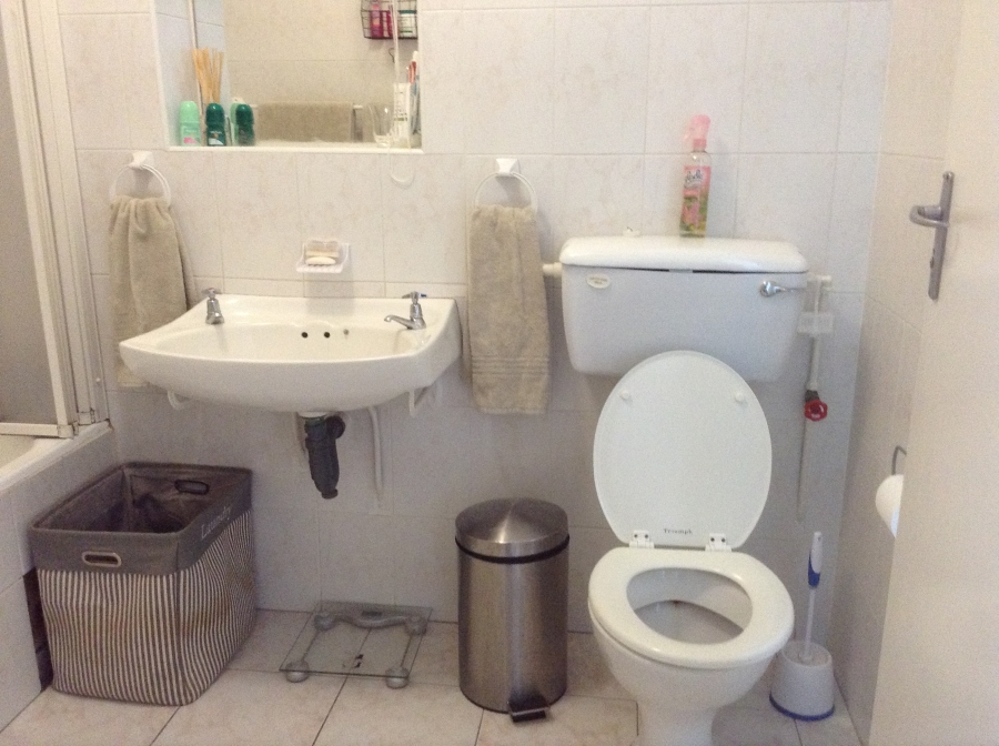 To Let 1 Bedroom Property for Rent in Summerstrand Eastern Cape